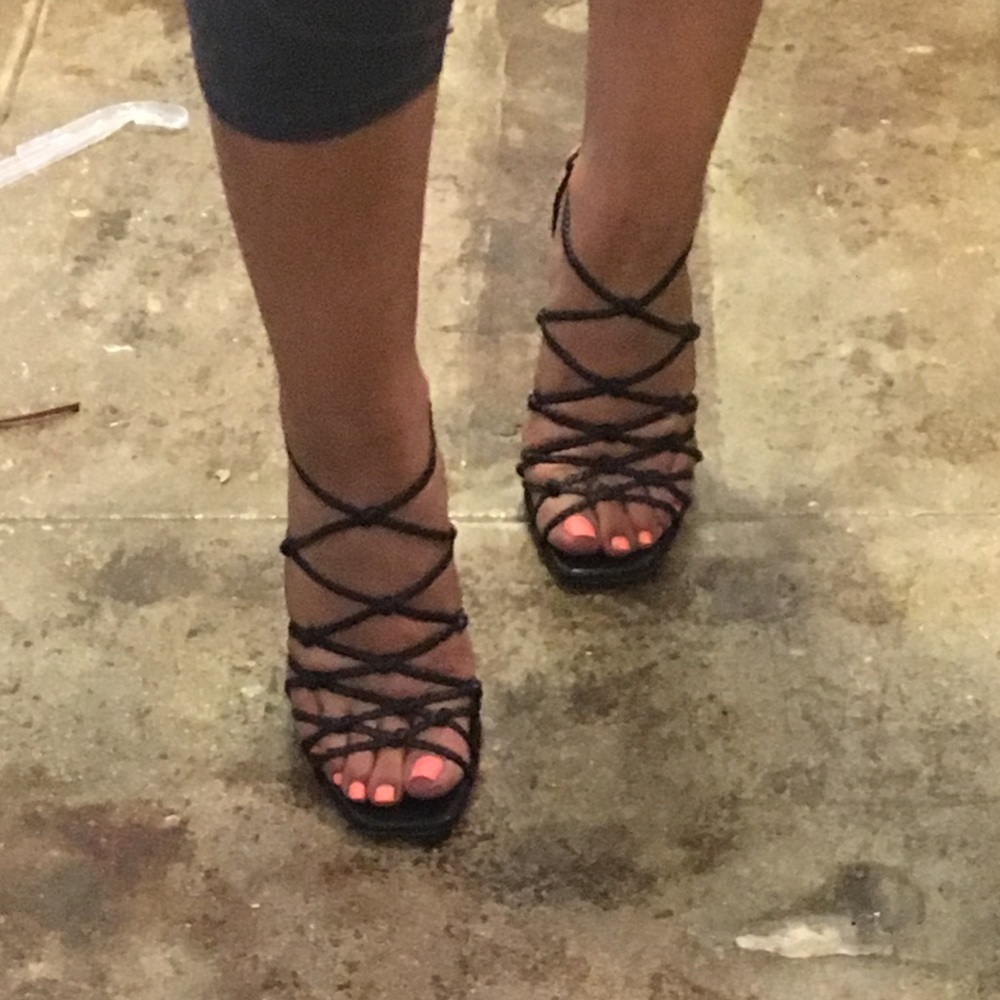 Gucci Heels - Picture 6 of 7